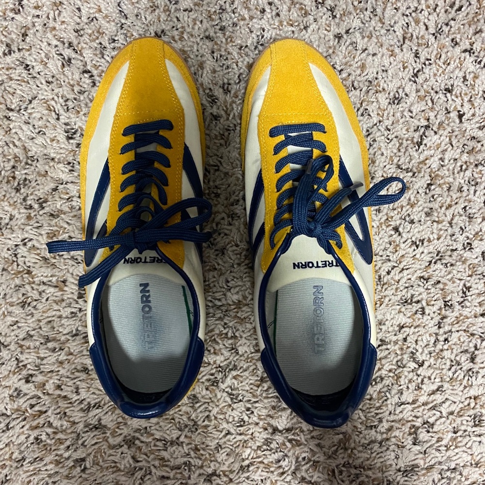 Tretorn 9 1/2 Blue/Gold Shoes
